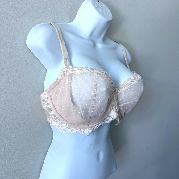 Victoria's Secret Dream Angels Push Up Bra W/out Padding Dot Lace Coconut 38DDD - Picture 10 of 10